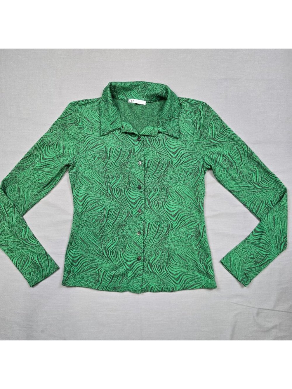 Zara Womens Size M Button-Up Shirt Green Zebra Print Fitted Long Sleeve